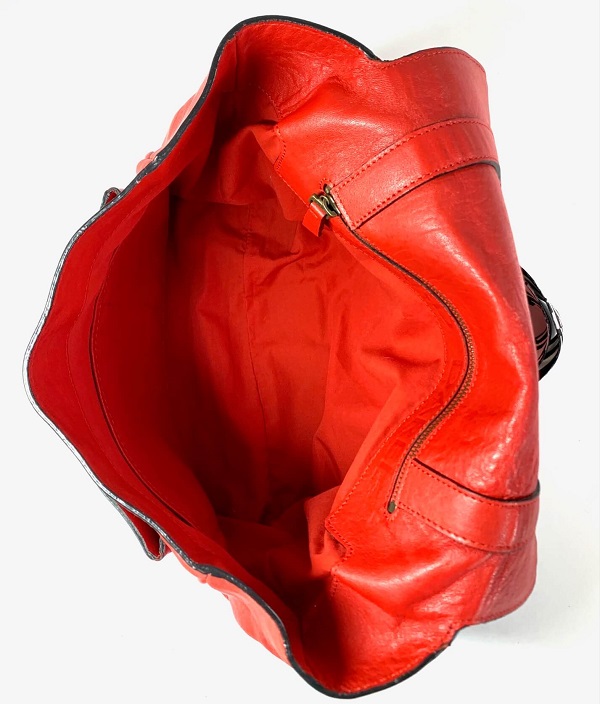 sac customisé GERARD DAREL -intérieur rouge