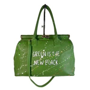 Cuir GREEN IS THE NEW BLACK