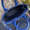 sac cuir bleu karl dedans