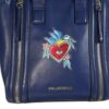 sac cuir bleu karl lagerfeld gros plan